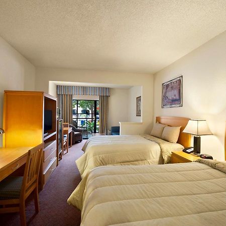 Ramada By Wyndham Kissimmee Downtown Hotel Екстер'єр фото