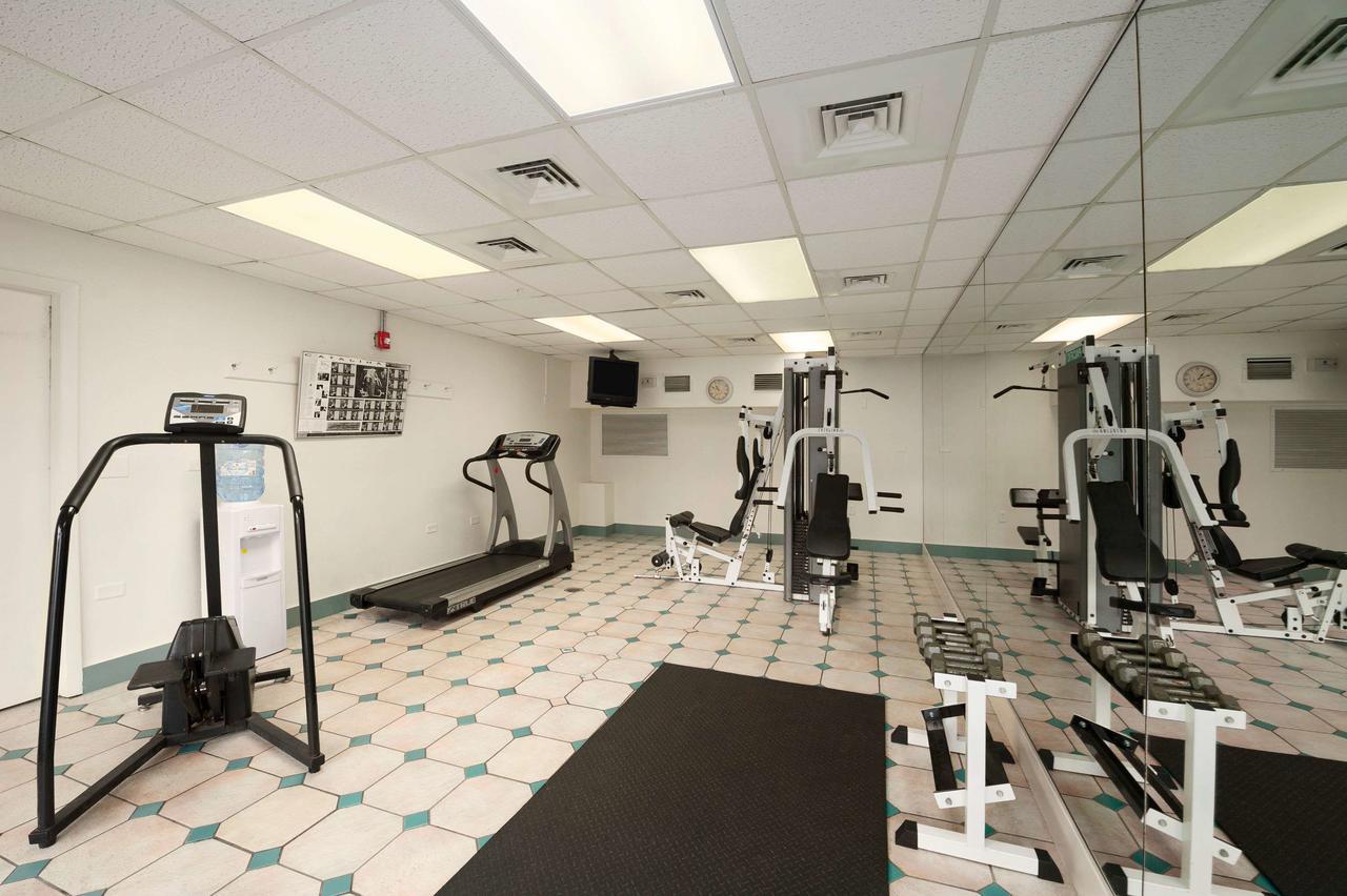 Ramada By Wyndham Kissimmee Downtown Hotel Екстер'єр фото