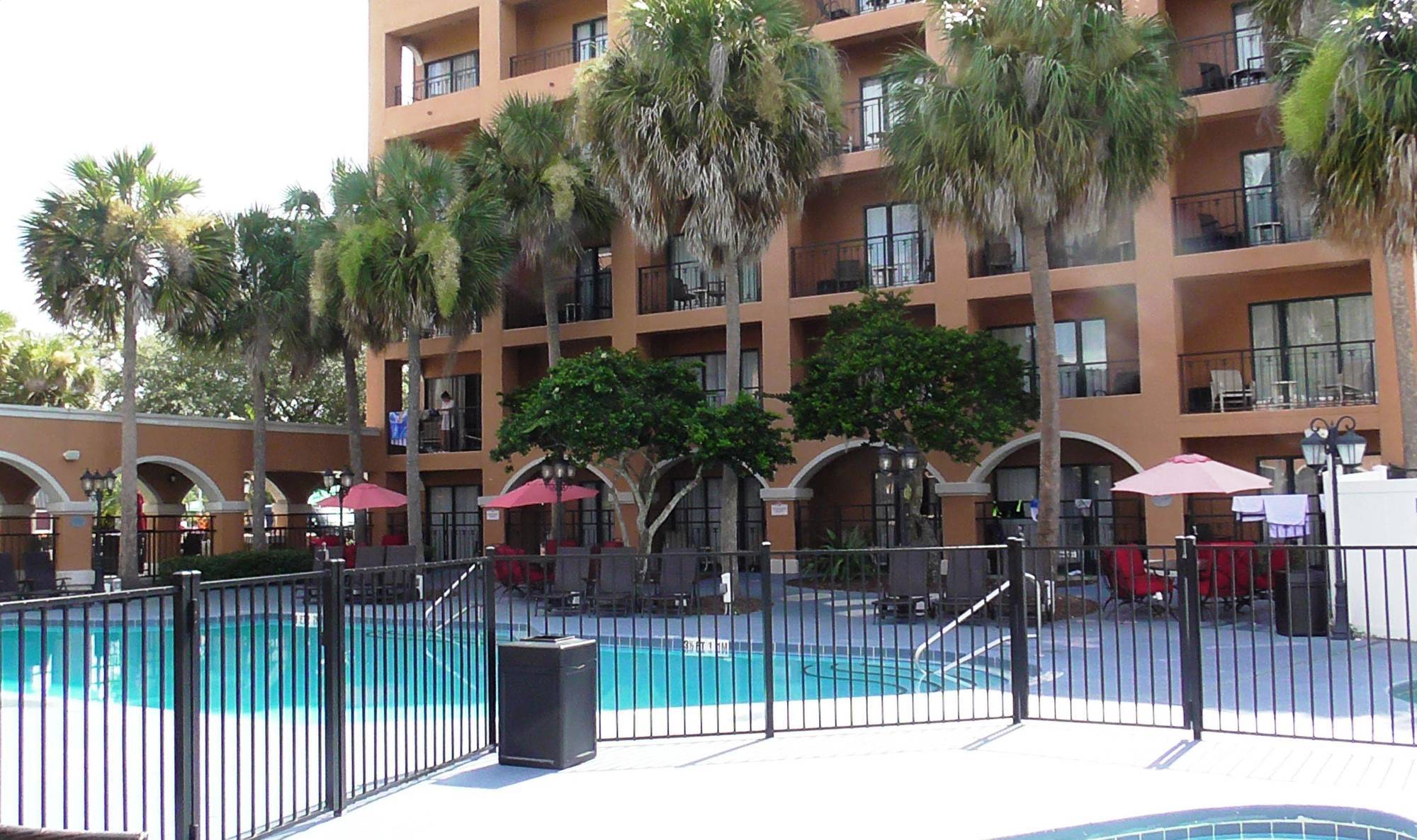 Ramada By Wyndham Kissimmee Downtown Hotel Екстер'єр фото