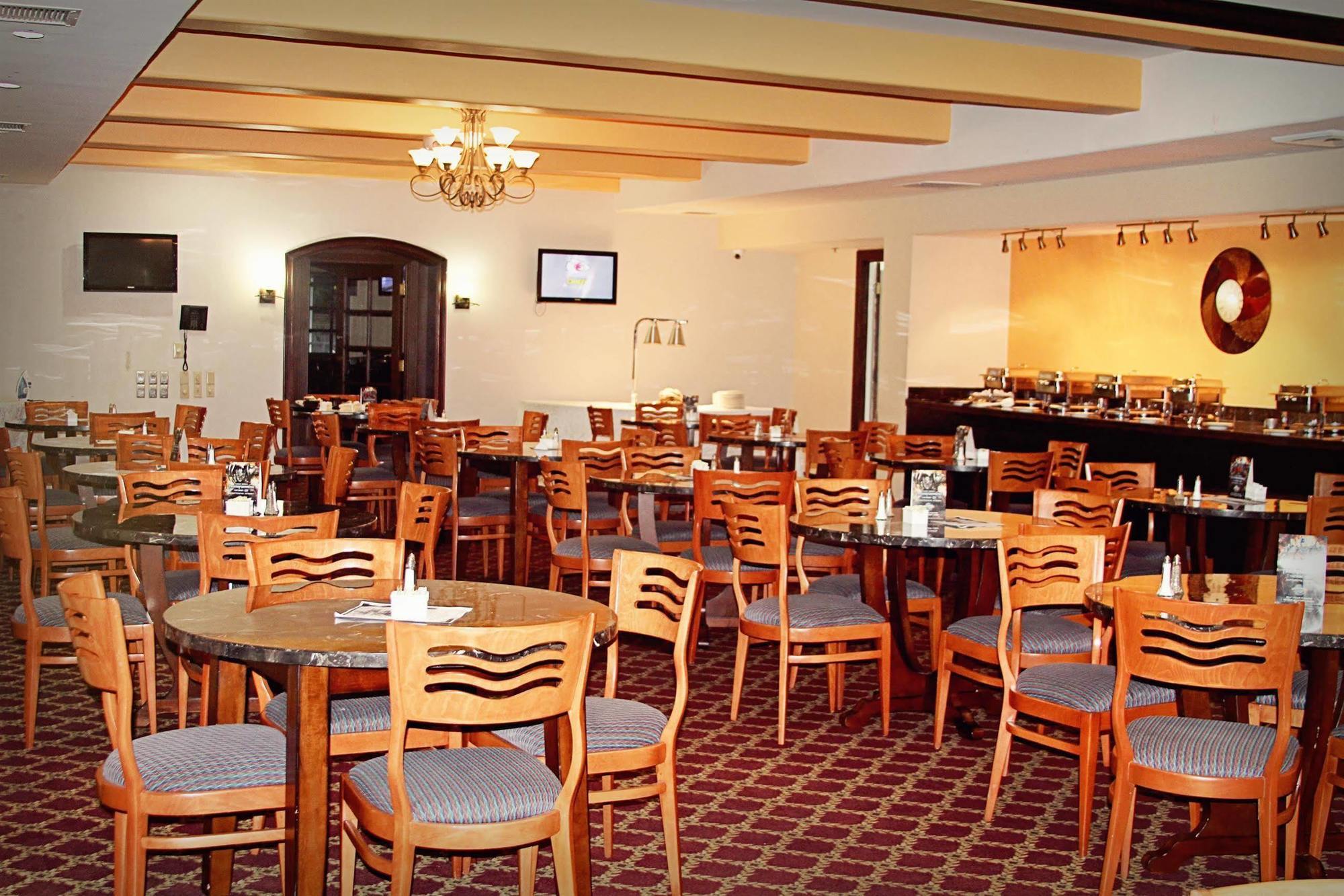 Ramada By Wyndham Kissimmee Downtown Hotel Екстер'єр фото